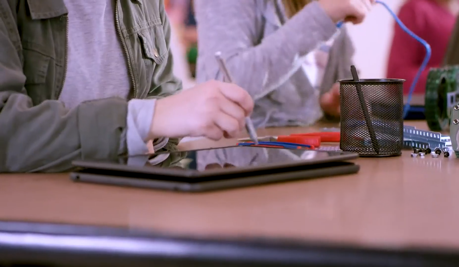 Dell Latitude 3190 – Review & Test 2025
