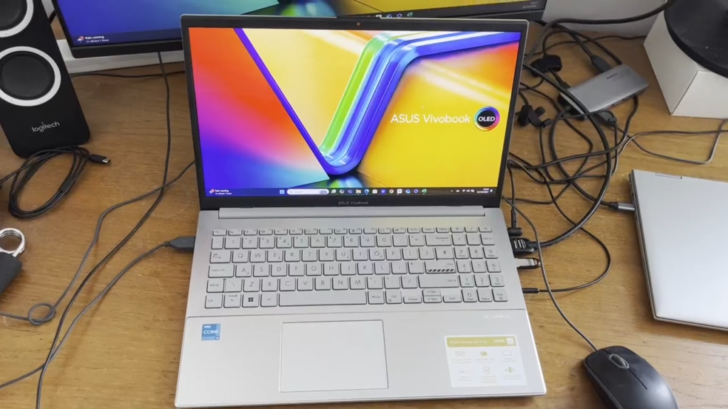 Review of ASUS Vivobook Go